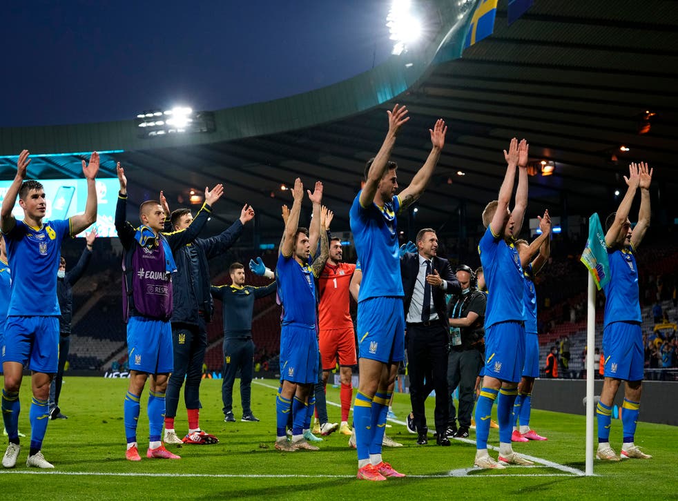 स्वीडेनलाई पराजित गर्दै युक्रेन युरोकप फुटबलको क्वाटरफाइनलमा